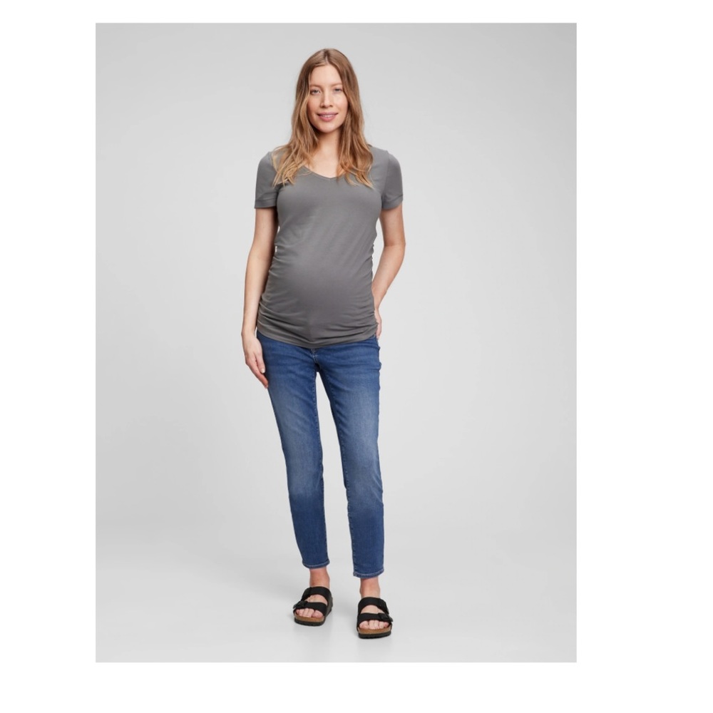 Gap maternity jeans 28 / 6 long